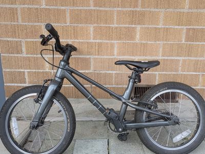 Specialized Jett - 16 inch - kids bike