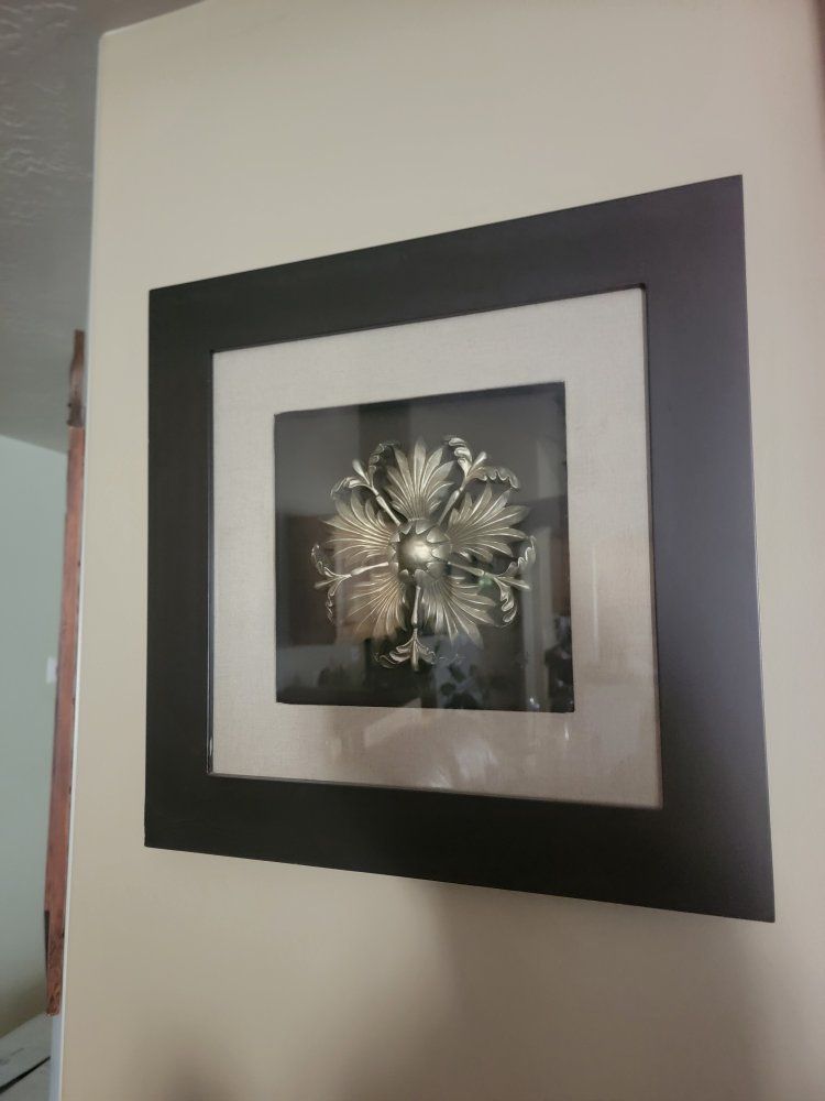 2 shadowbox picture frames decor