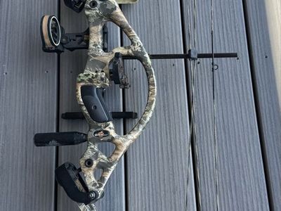 Hoyt ZR200 Right handed 60-70lbCompound Bow