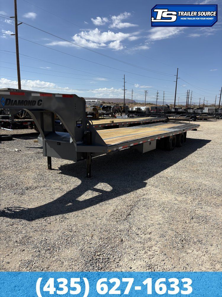8.5x32 Diamond C FMAX-HDT 216 Gooseneck Hydraulic Dovetail Equipment Trailer - 40K GVWR - ABS Brakes, Hydraulic Jack(s), Solar