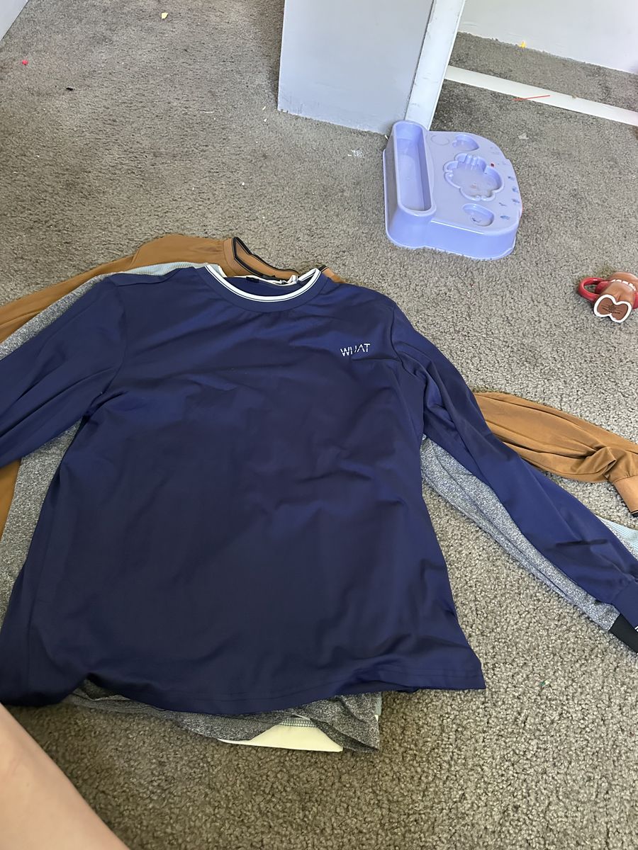 Long sleeve shirts, matching outfits, hoodies and jeans