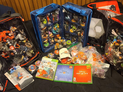 HUGE Xbox Disney Infinity 2.0 3.0 Collection 250+ Games Figures Discs Cases Etc