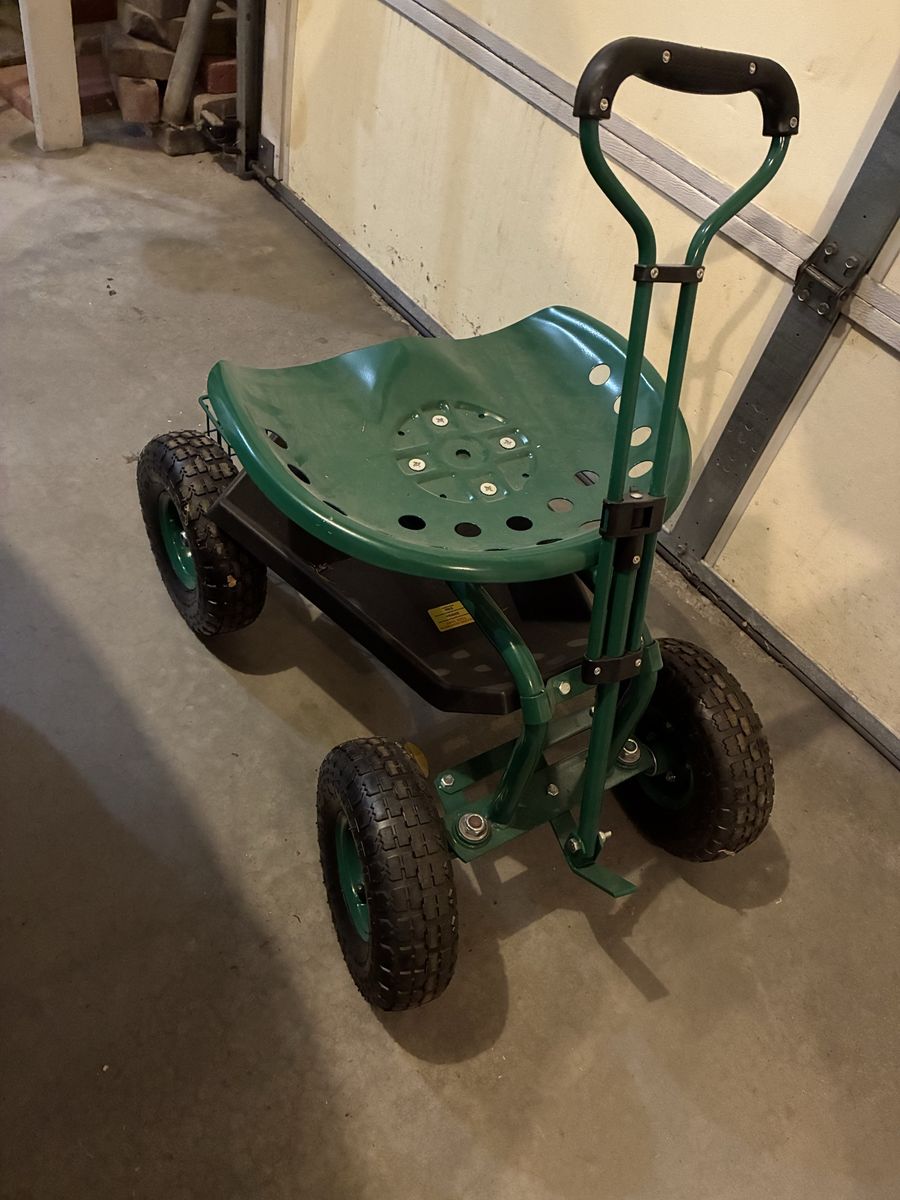 Garden rolling cart