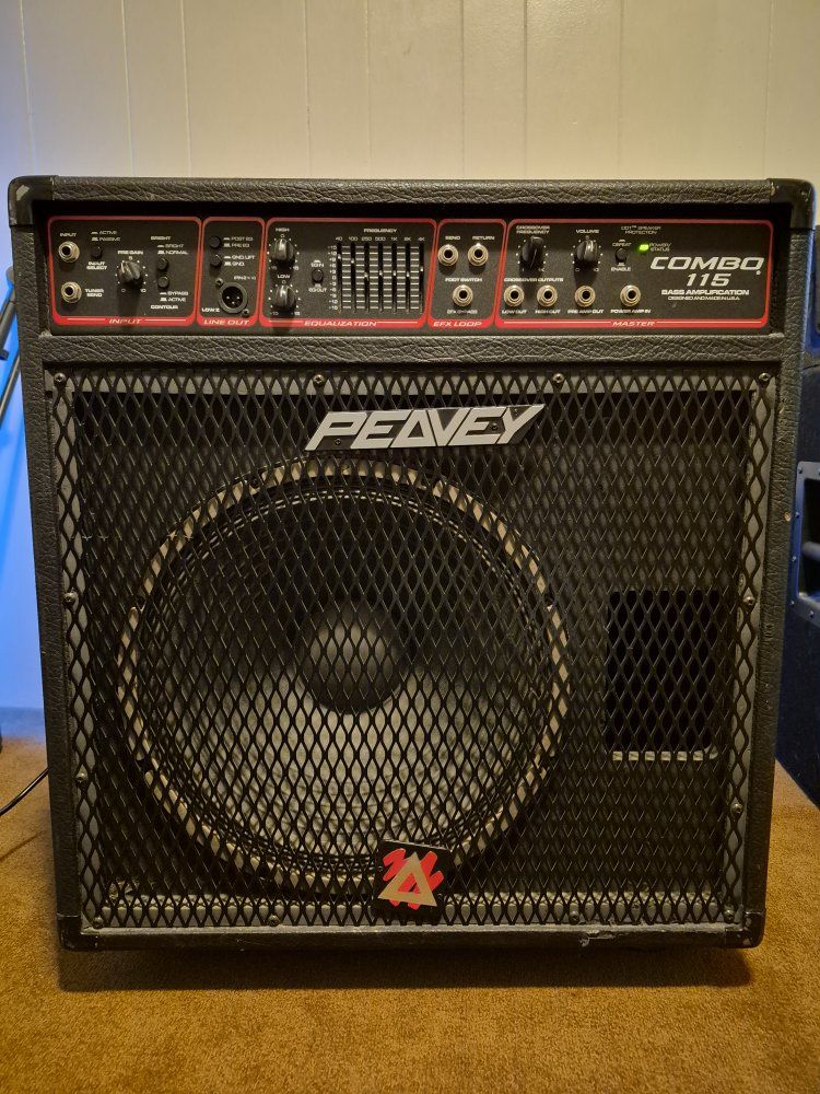 Peavey Combo 115 Bass Amplification Combo Amp 1x15