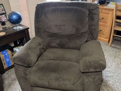 Couch And 2 Recliners (Electric)