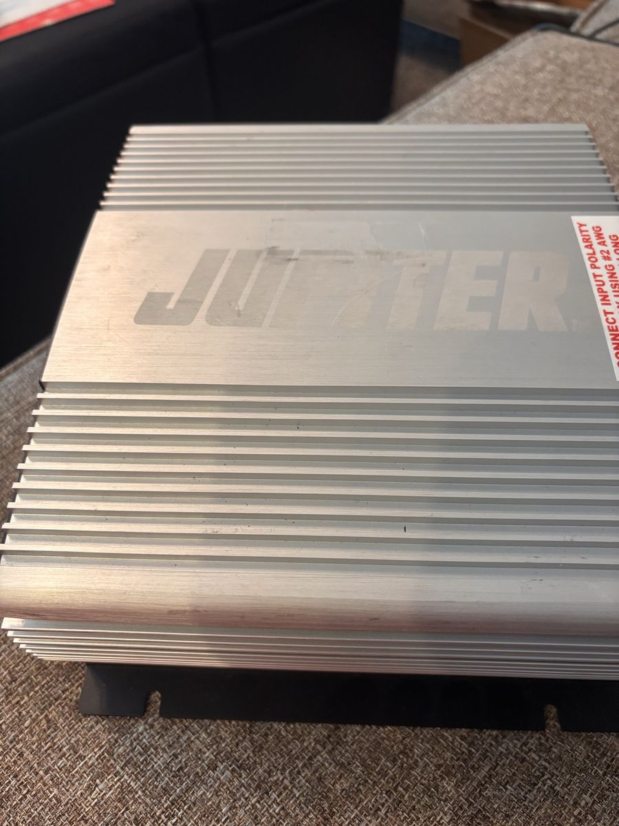 Like New Jupiter High Capacity Power Inverter