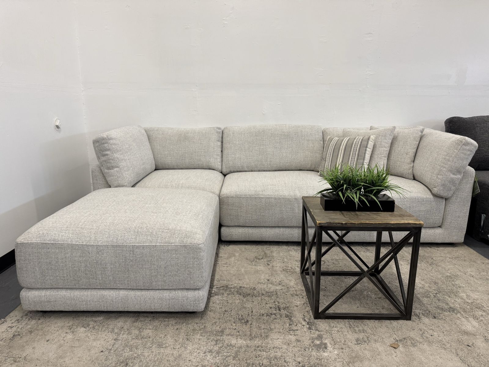 COSTCO 4-PIECE MODULAR SECTIONAL SOFA COUCH 
