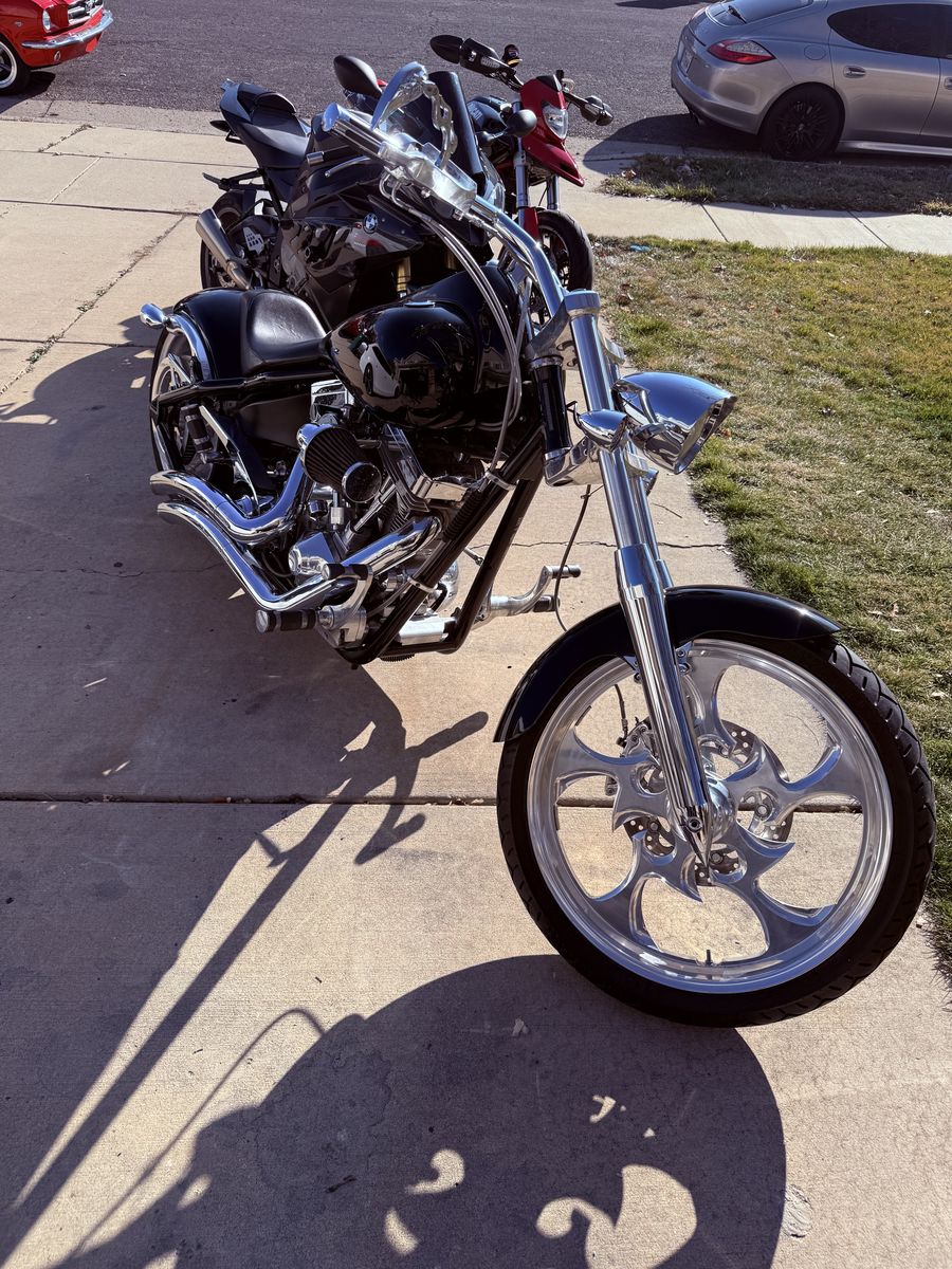 2004 Motorcycle Big Dog  Pitbull