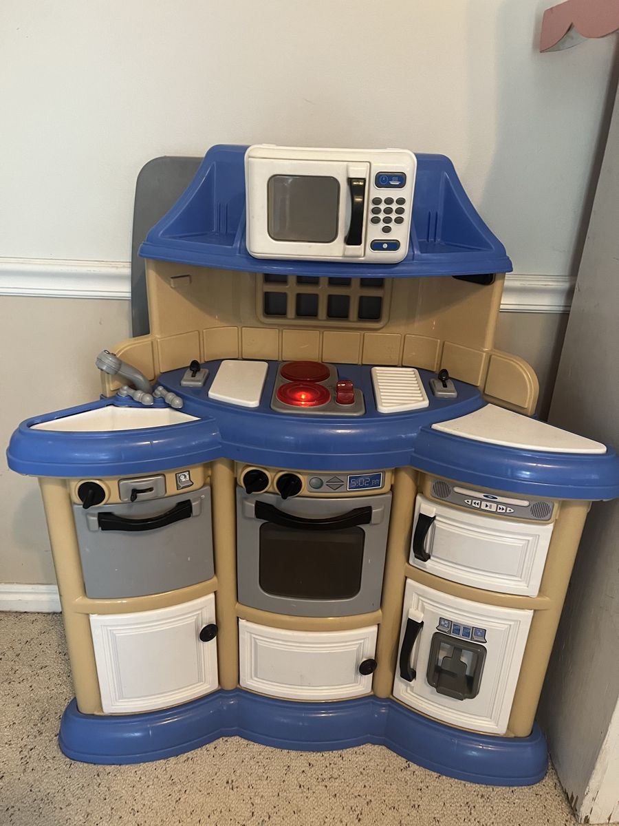 Step2 Lifestyle Custom Kitchen Playset w/ Accessories - Blue/Tan