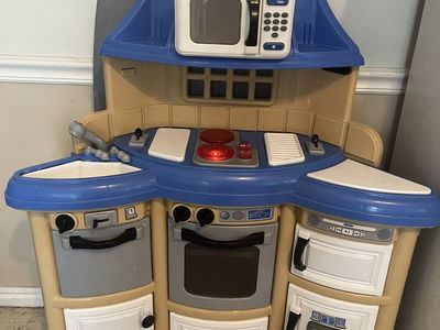 Step2 Lifestyle Custom Kitchen Playset w/ Accessories - Blue/Tan