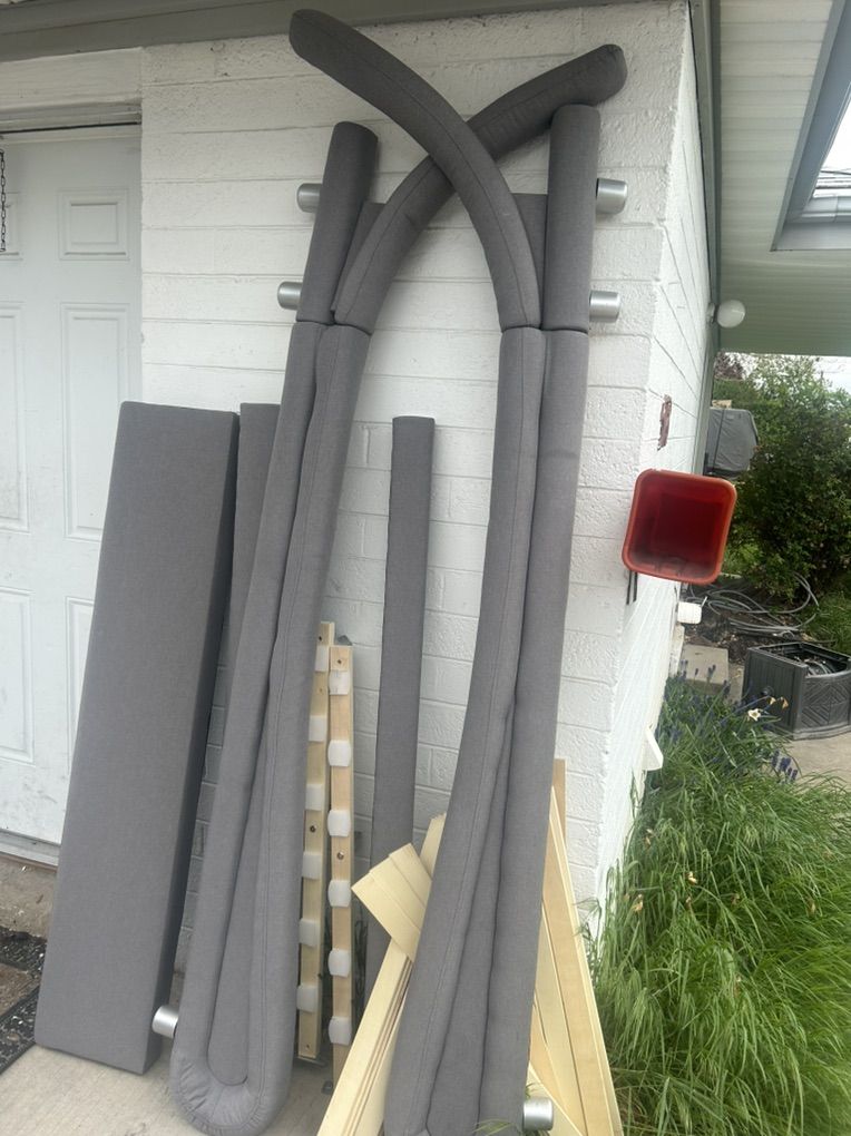 Queen Size Platform Bed