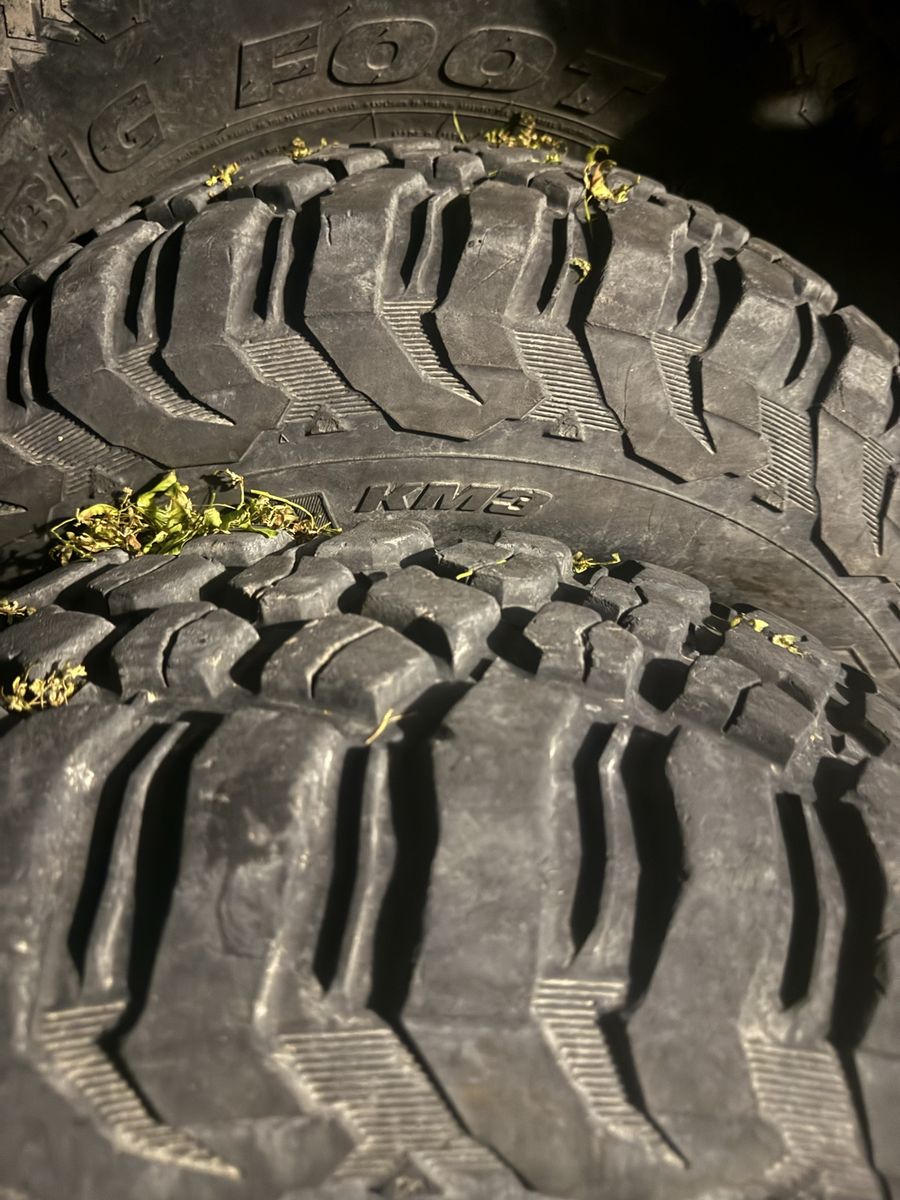 BFGoodrich Mud-Terrain T/A KM3 28x10R14 ATV/UTV Tires - Set of 2 in good condition