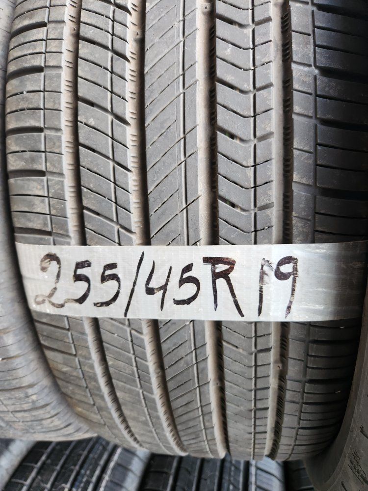 255/45r19 kumho majesty