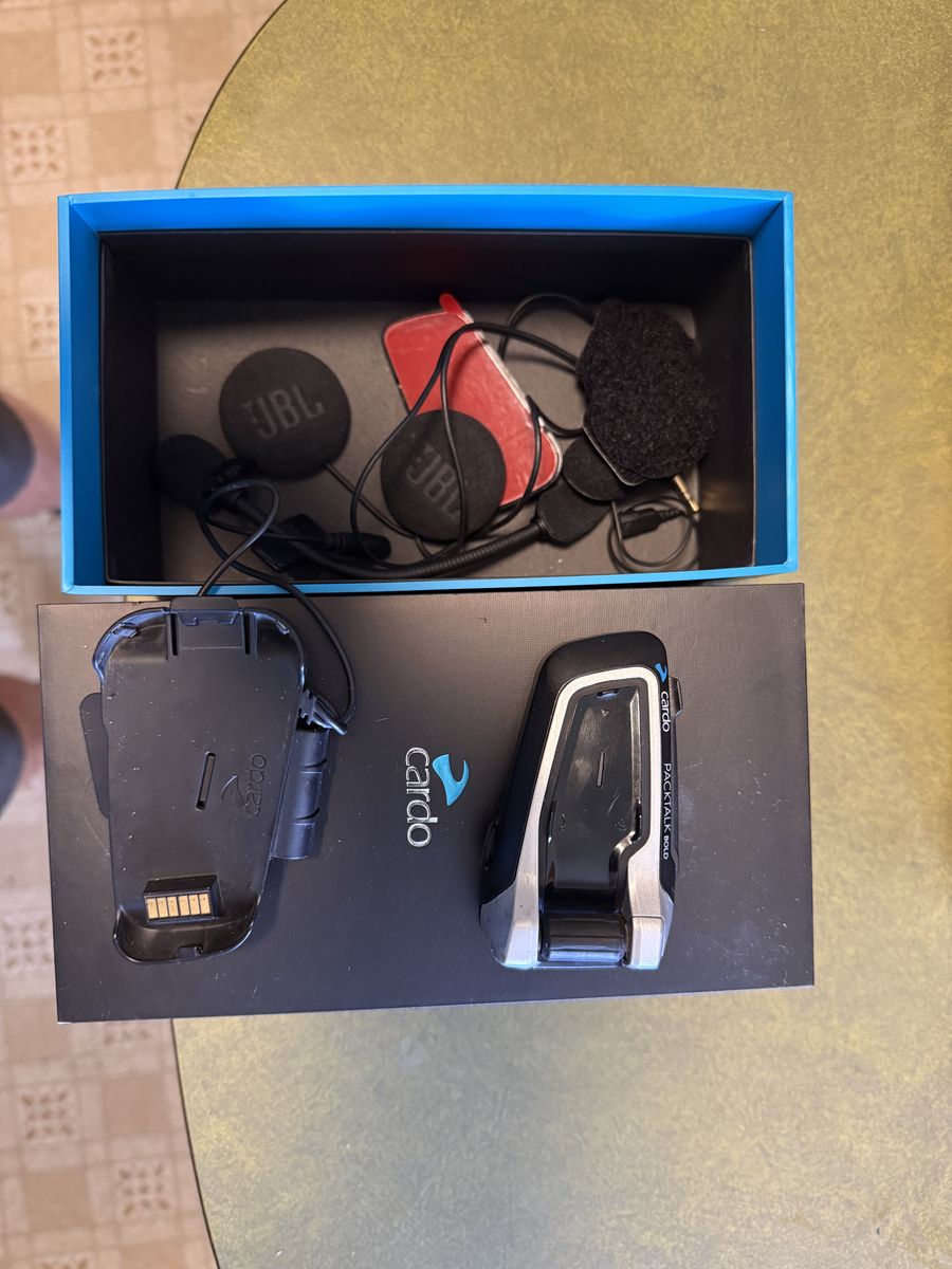 Cardo Packtalk Bold Motorcycle Helmet Headset with JBL Speakers