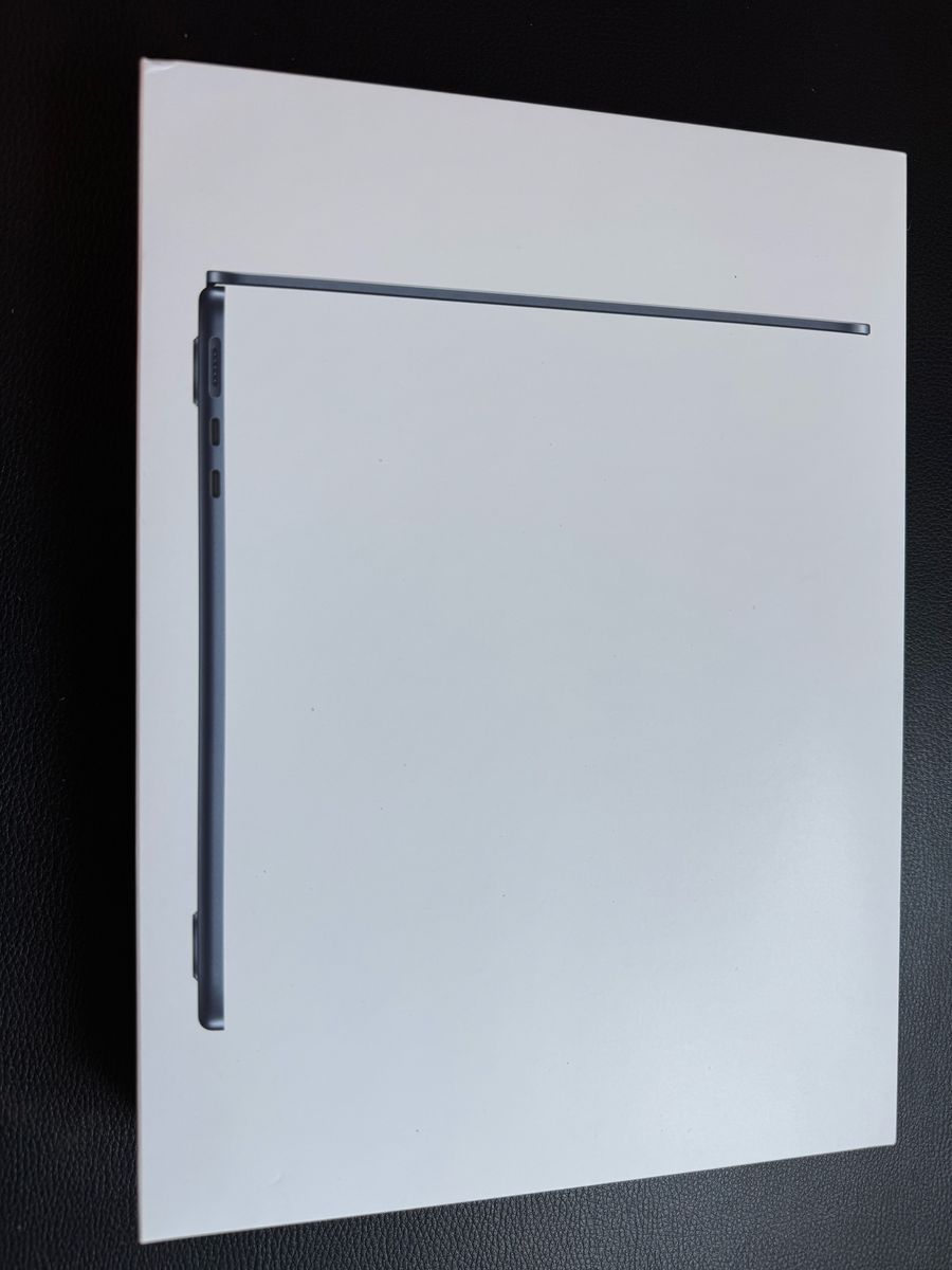 2026 MacBook Air M5 16gb 512GB SSD (brand new)