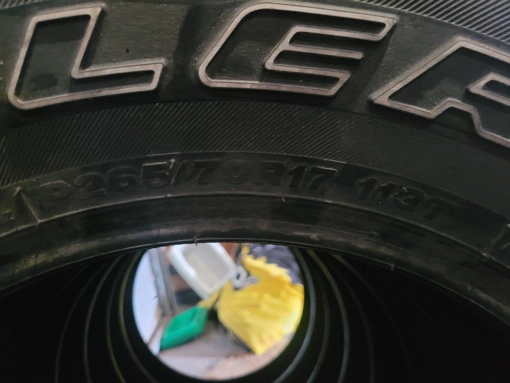 265/70R17 113T (Set of 4)