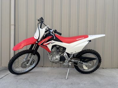 2017 Honda CRF125FB Big Wheel Dirt Bike - 4-Stroke