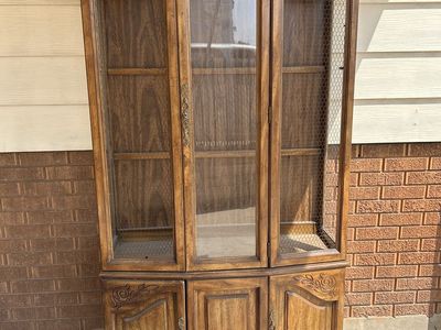 Vintage Solid Wood Curio Cabinet Hutch with Interior Light & Lower Storage