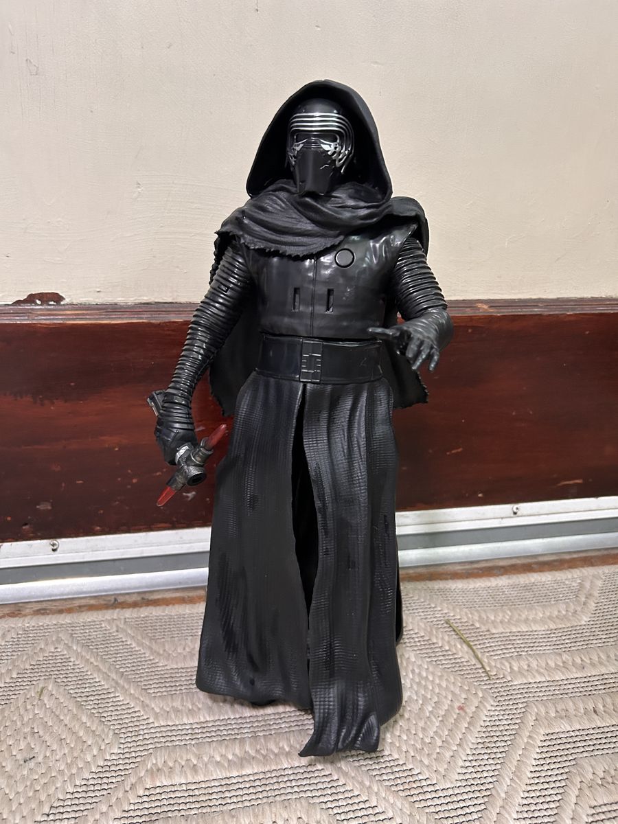 Star Wars Kylo Ren Large Action Figure with Broken Lightsaber