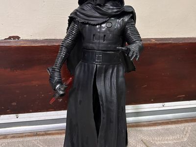 Star Wars Kylo Ren Large Action Figure with Broken Lightsaber