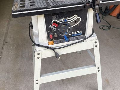 DELTA Shopmaster Table Saw