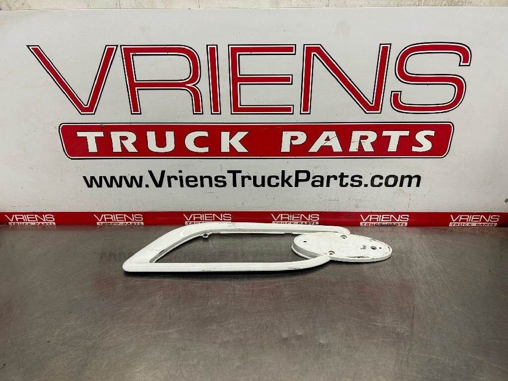 L18-6014 BEZEL-GRILLE AIR INTAKE LH