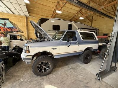 1996 Ford Bronco XLT