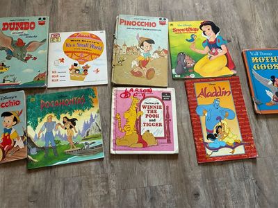 Lot of 9 Vintage Vintage Walt Disney Children's Books Bundle Dumbo Pinocchio Pocahontas, boom