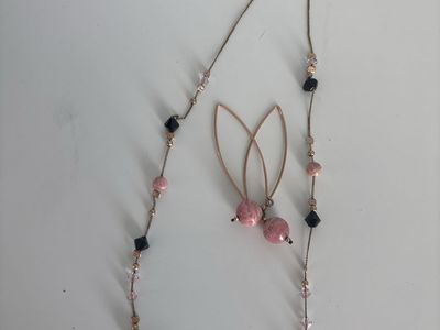 AEIDAN AOR JEWELRY ROSE OF INCA Pink & Black Beaded Necklace & Earring Set - Rose Gold Tone Chain with Gemstone Beads.