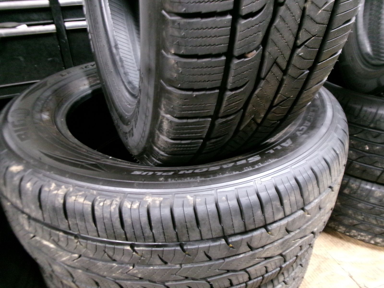 235/60R17 BIG O LEGACY ALL SEASON APIR OF TWO USED TIRES
