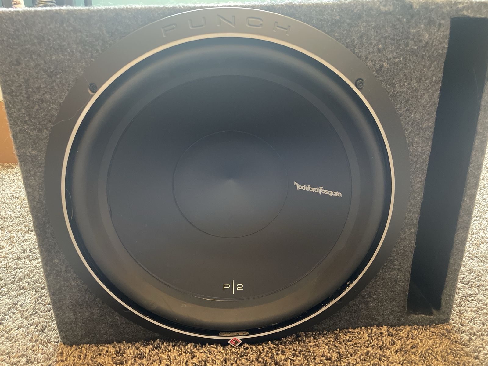 Rockford Fosgate P2D2 15" Punch Series with ported Enclosure (P2D2-15)