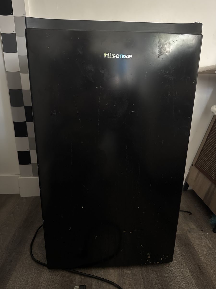 Hisense Mini Fridge/Compact Refrigerator - Black, Used Condition, Works Well