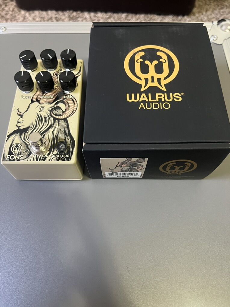 Walrus Audio Eons Fuzz Distortion Pedal
