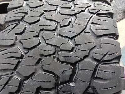 * Single 35x12.50R18LT TIRE *