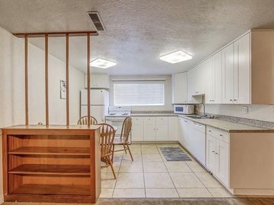 BYU CONTRACTED WOMENS APARTMENT - SELLING ASAP