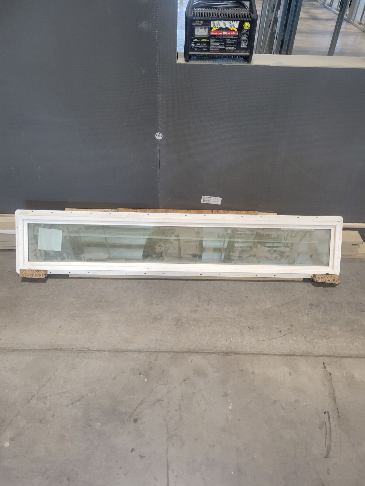 Couer d'Alene White/White Fixed Window 59 1/2"w x 10"t New