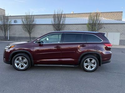 2019 TOYOTA HIGHLANDER Limited