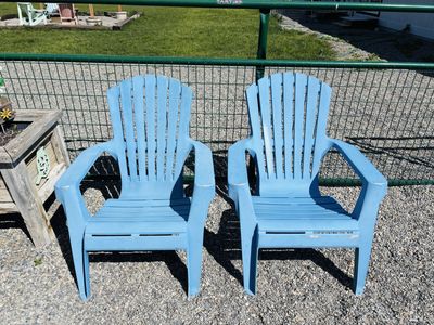 2 chairs