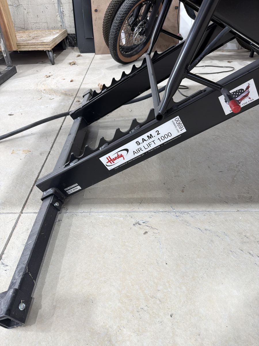 Handy Lift For Bikes Or ATV