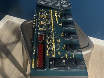 Zoom GFX-8 Multi Effects Processor Pedals