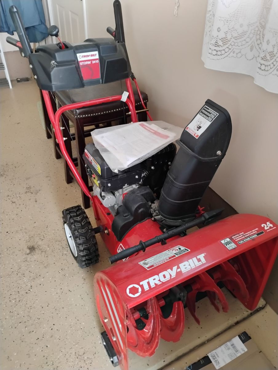 Troy built snowblower