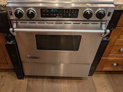 JennAir Downdraft Dual Fuel Range – Gas Cooktop / Electric Convection Oven – $475