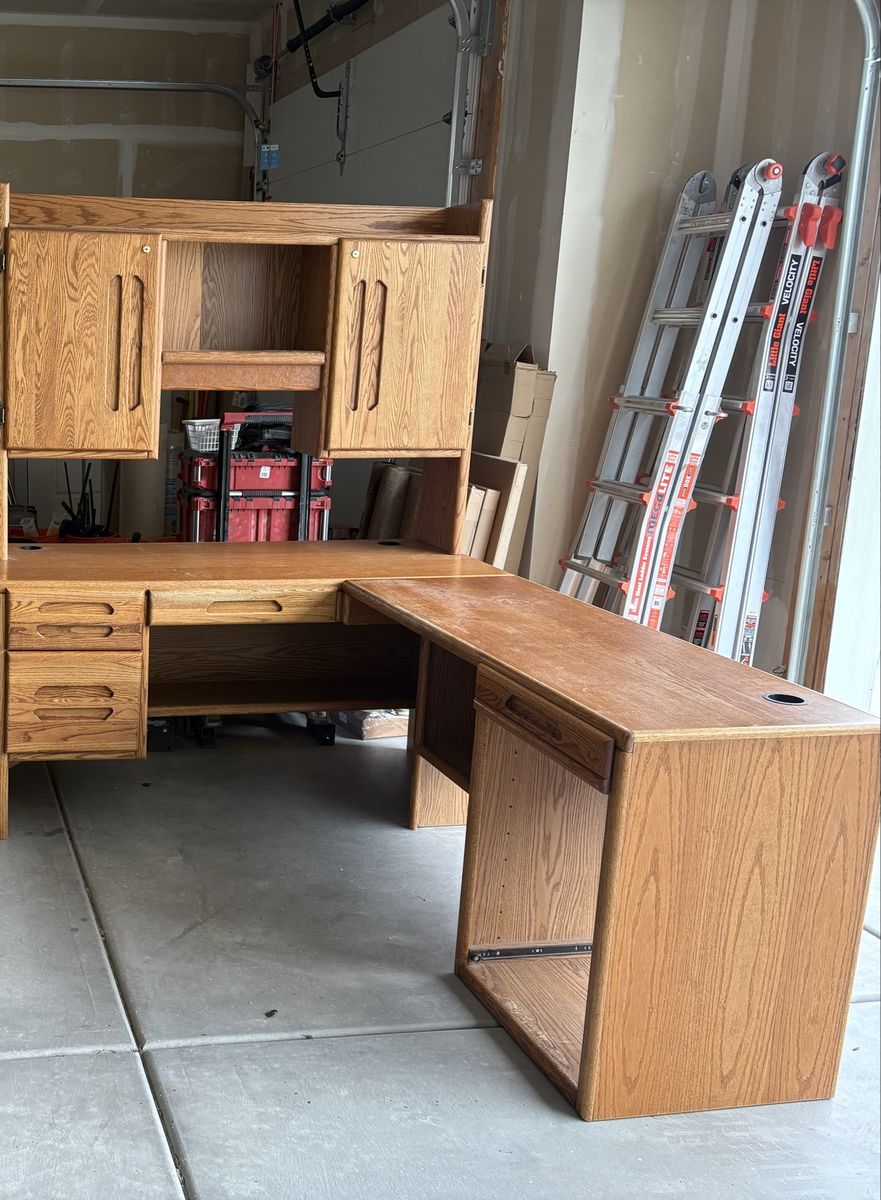 Spacious Wood L-Shaped Office Desk with Hutch and Storage Drawers