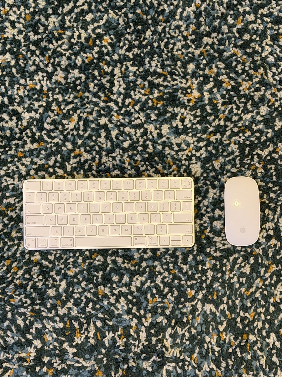 Apple Magic Keyboard and Magic Mouse Set - Silver/White Wireless