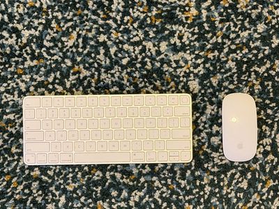 Apple Magic Keyboard and Magic Mouse Set - Silver/White Wireless
