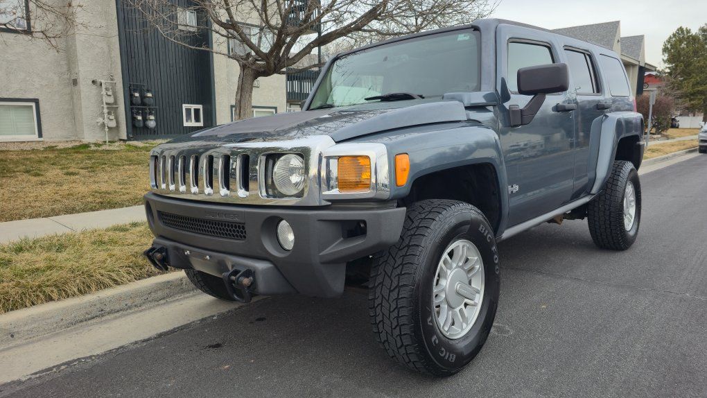 2007 Hummer H3 Base