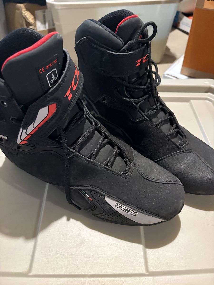 Main image 3