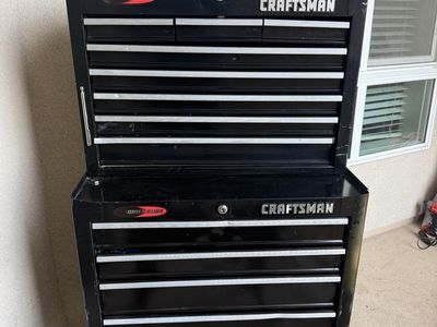 Craftsman Rolling Tool Chest Loaded With Tools