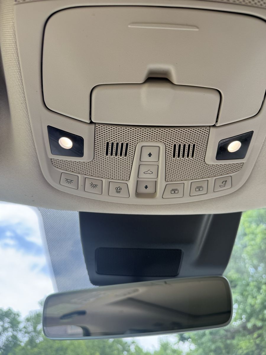 Main image 49