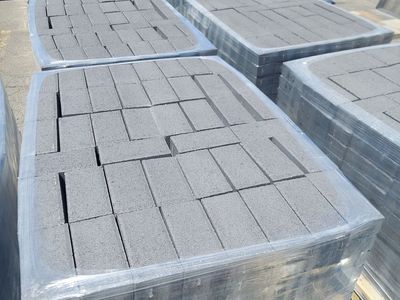 BLACK HOLLAND PAVERS (4x8)